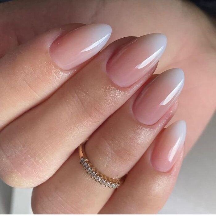 Oval Manicure